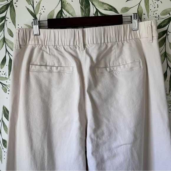 American Eagle Dreamy Drape Stretch Poppy Trouser. Ivory. Size 14 Short. - Picture 5 of 12